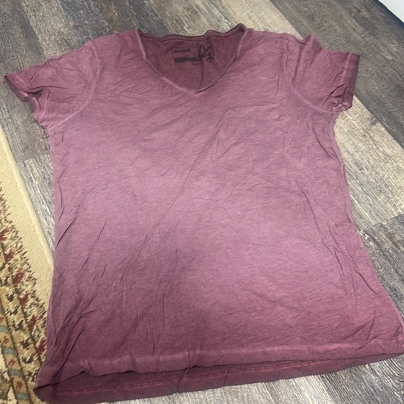 2 Mavi t shirts - Picture 6 of 9